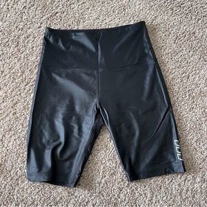 Lorna Jane gym shorts bike shorts size S